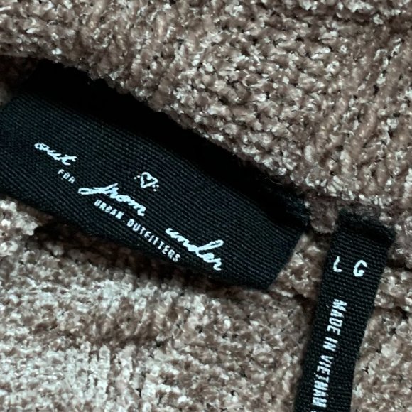 Urban Outfitters Oversized Short Dolman Sleeve Cropped Sweater - Picture 7 of 7